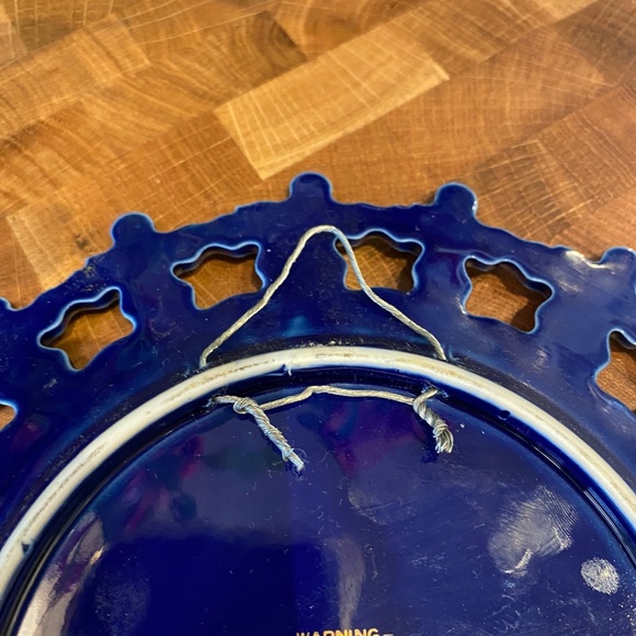 Vintage Cobalt Blue Toronto Souvenir Plate - 6ix - Picture 2 of 3